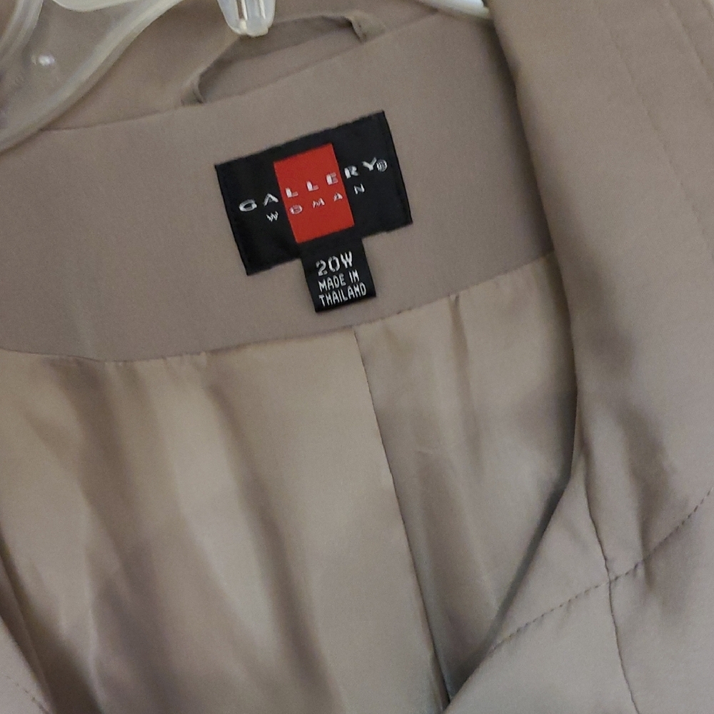 Gallery Women's Beige Coat - Picture 2 of 6